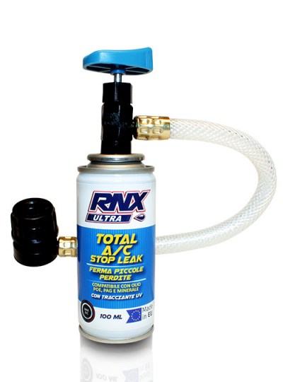 L'additivo RNX Ultra Total A/C Stop Leak ferma piccole perdite negli impianti a/c